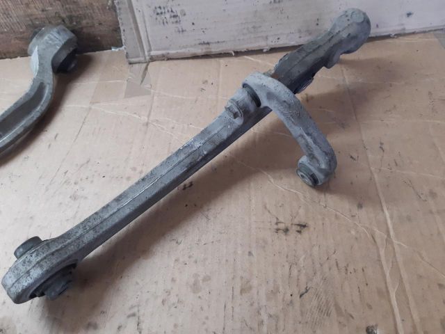 bontott AUDI A6 C6 Jobb első Lengőkar