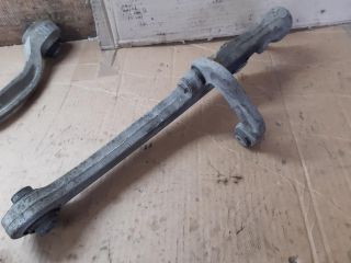 bontott AUDI A6 C6 Jobb első Lengőkar