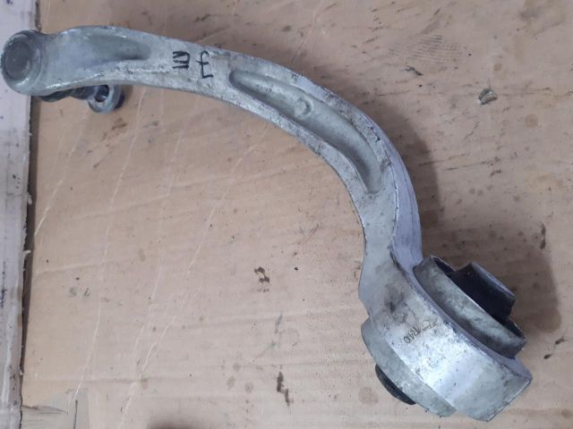 bontott AUDI A6 C6 Jobb első Lengőkar