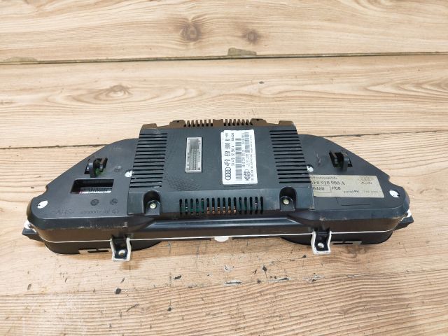 bontott AUDI A6 C6 Kilométeróra