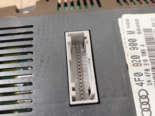 bontott AUDI A6 C6 Kilométeróra