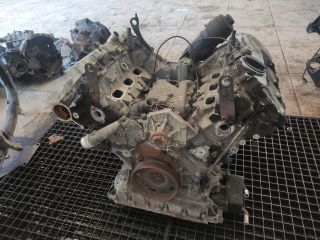 bontott AUDI A6 C6 Motor (Fűzött blokk hengerfejjel)