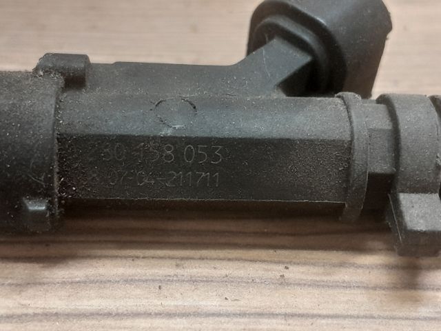 bontott AUDI A6 C6 Porlasztó (1 db)