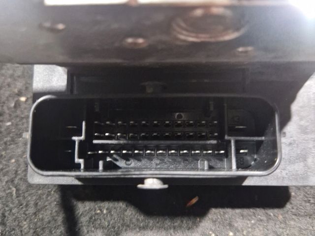 bontott AUDI A6 C6 ABS Kocka