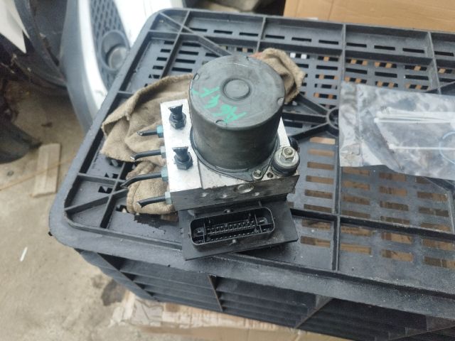 bontott AUDI A6 C6 ABS Kocka