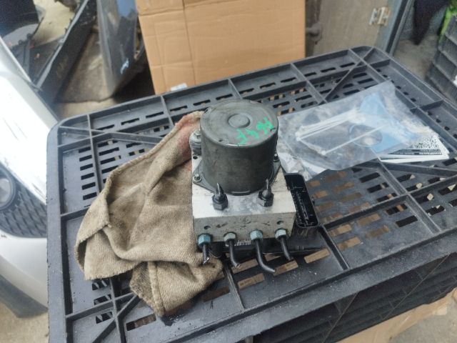 bontott AUDI A6 C6 ABS Kocka