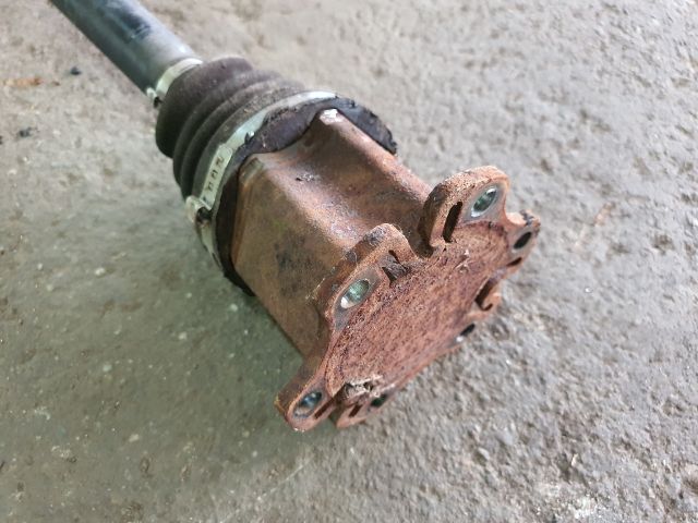 bontott AUDI A6 C6 Bal Féltengely