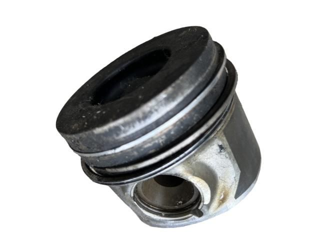 bontott AUDI A6 C6 Dugattyú