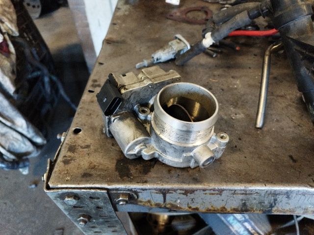 bontott AUDI A6 C6 Fojtószelep (Elektromos)