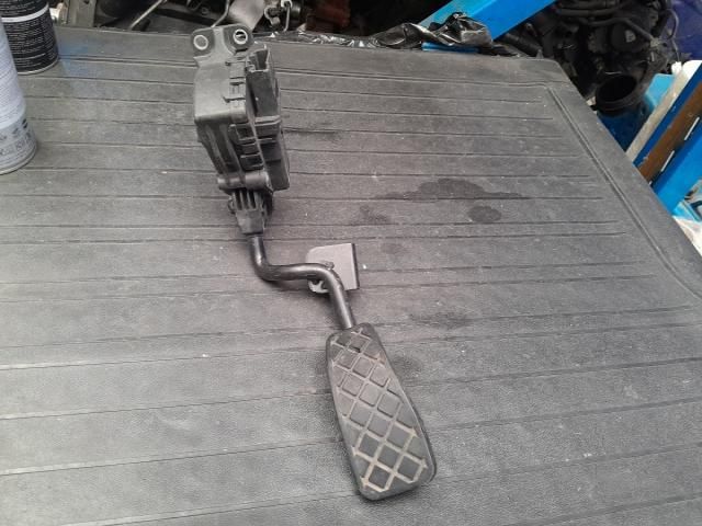 bontott AUDI A6 C6 Gázpedál (Elektromos)