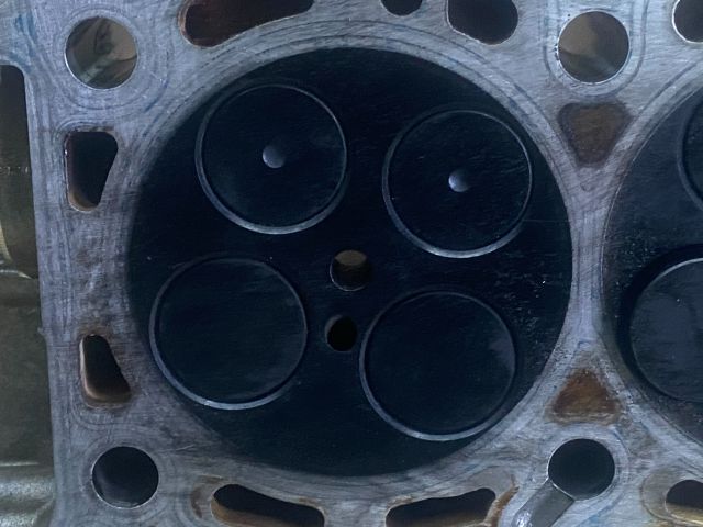 bontott AUDI A6 C6 Jobb Hengerfej (V-Motor/Boxer)