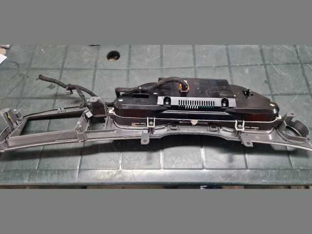 bontott AUDI A6 C6 Kilométeróra