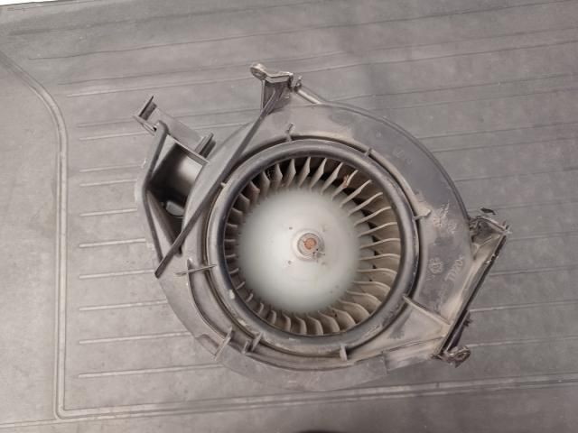 bontott AUDI A6 C6 Klímahűtő Ventilátor