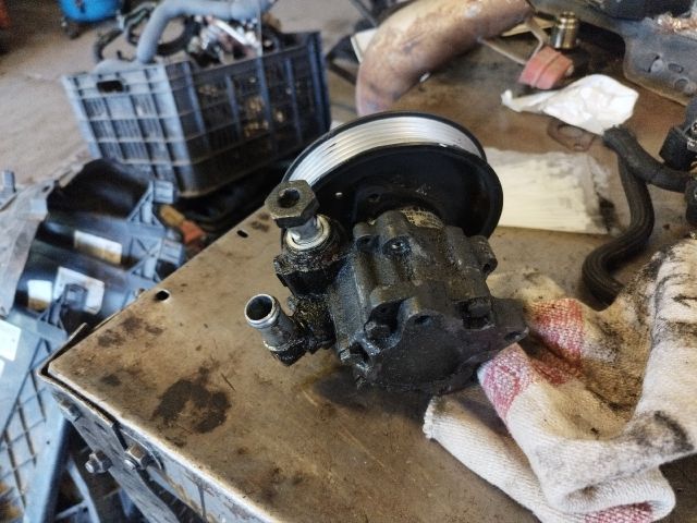 bontott AUDI A6 C6 Kormányszervó Motor (Hidraulikus)