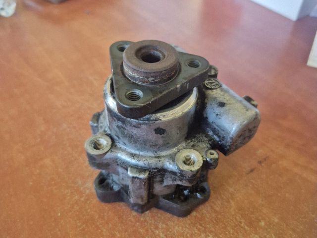 bontott AUDI A6 C6 Kormányszervó Motor (Hidraulikus)