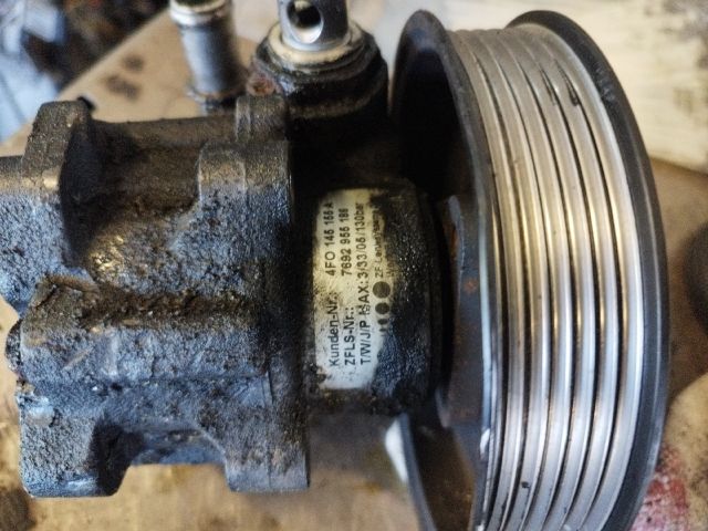 bontott AUDI A6 C6 Kormányszervó Motor (Hidraulikus)