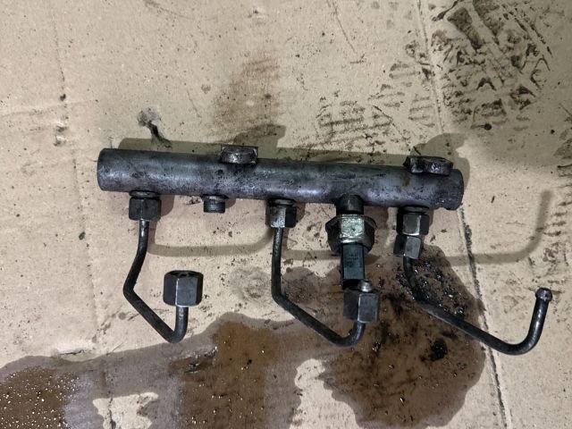 bontott AUDI A6 C6 Közösnyomócső