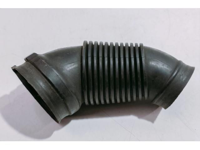 bontott AUDI A6 C6 Légbeömlő Cső