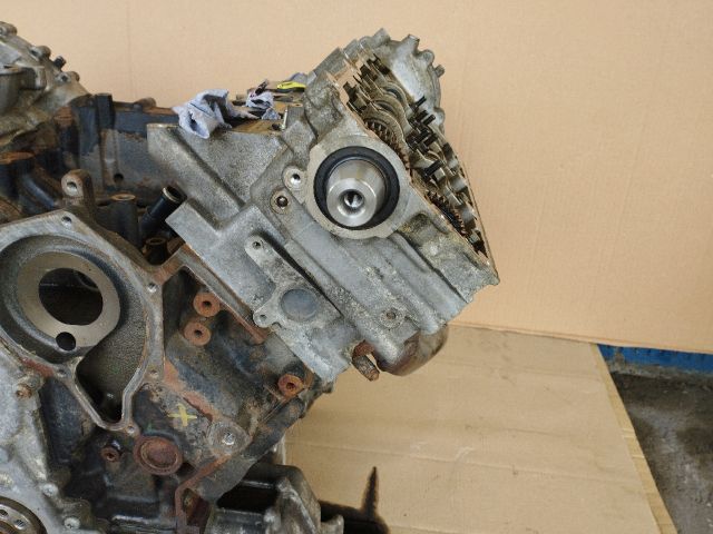 bontott AUDI A6 C6 Motor (Fűzött blokk hengerfejjel)