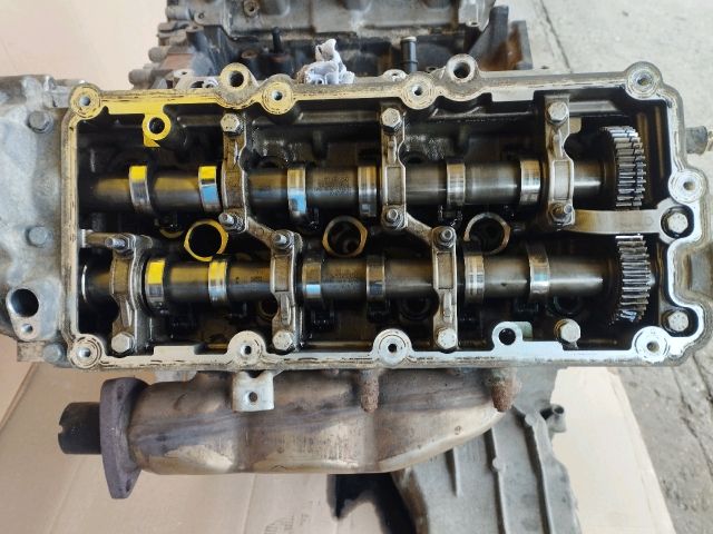 bontott AUDI A6 C6 Motor (Fűzött blokk hengerfejjel)