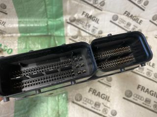 bontott AUDI A6 C6 Motorvezérlő