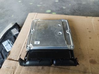 bontott AUDI A6 C6 Motorvezérlő
