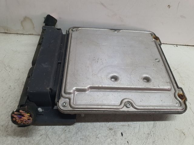 bontott AUDI A6 C6 Motorvezérlő