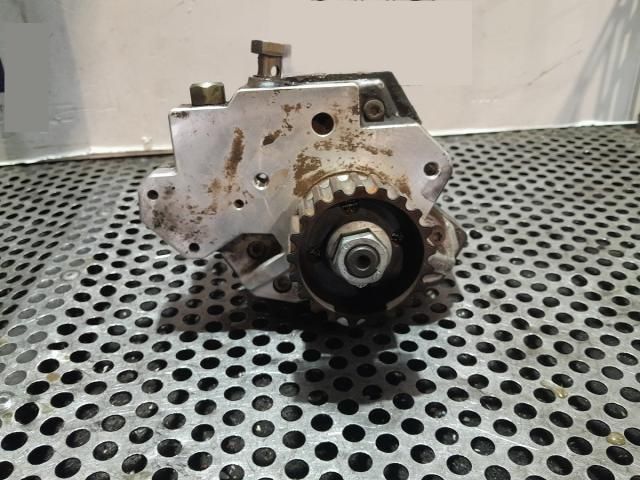 bontott AUDI A6 C6 Nagynyomású Szivattyú