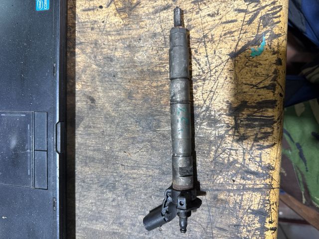 bontott AUDI A6 C6 Porlasztó (1 db)