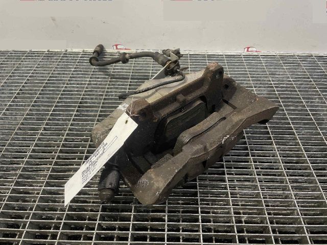 bontott AUDI A6 C6 Bal első Féknyereg Munkahengerrel