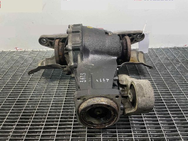 bontott AUDI A6 C6 Differenciálmű Tartó Bak