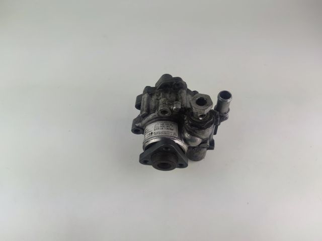 bontott AUDI A6 C6 Kormányszervó Motor (Hidraulikus)