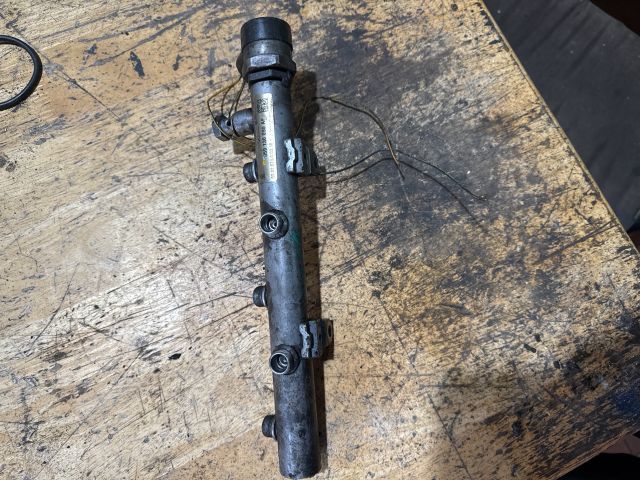 bontott AUDI A6 C6 Közösnyomócső