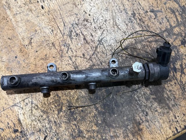 bontott AUDI A6 C6 Közösnyomócső