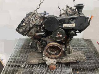 bontott AUDI A6 C6 Motor (Fűzött blokk hengerfejjel)