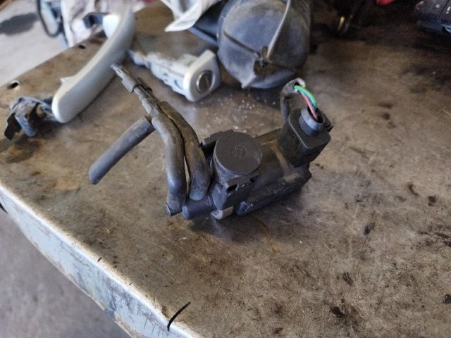 bontott AUDI A6 C6 Turbó Vákum Szelep