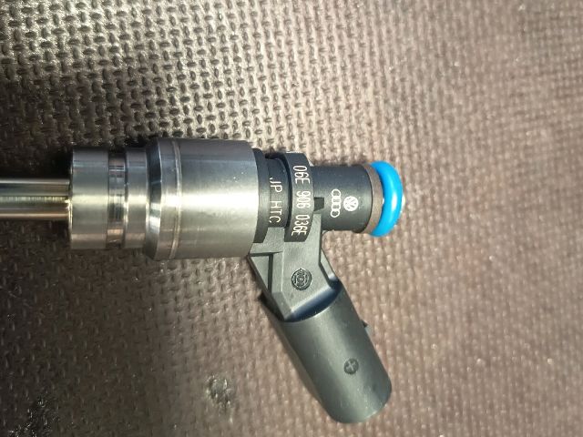 bontott AUDI A6 C6 Porlasztó (1 db)