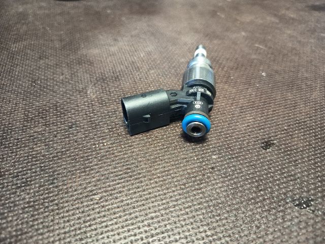 bontott AUDI A6 C6 Porlasztó (1 db)