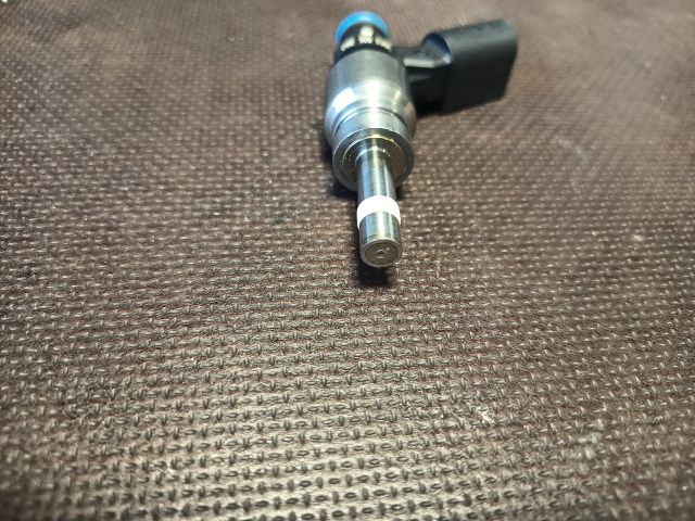 bontott AUDI A6 C6 Porlasztó (1 db)