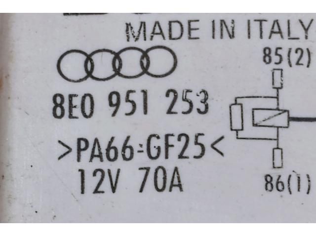 bontott AUDI A6 C6 Üzemanyag Szivattyú Relé