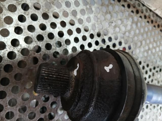 bontott AUDI A6 C6 Bal hátsó Féltengely