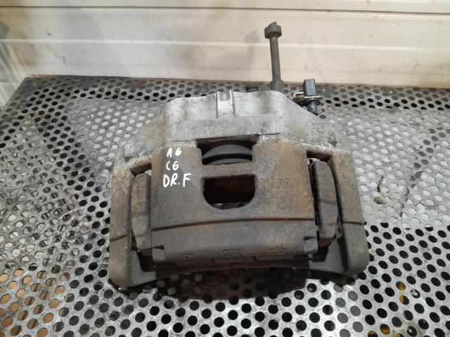 bontott AUDI A6 C6 Jobb első Féknyereg Munkahengerrel