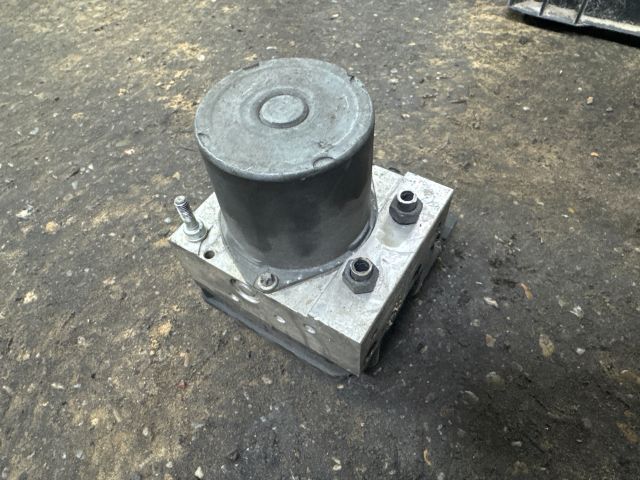 bontott AUDI A6 C6 ABS Kocka