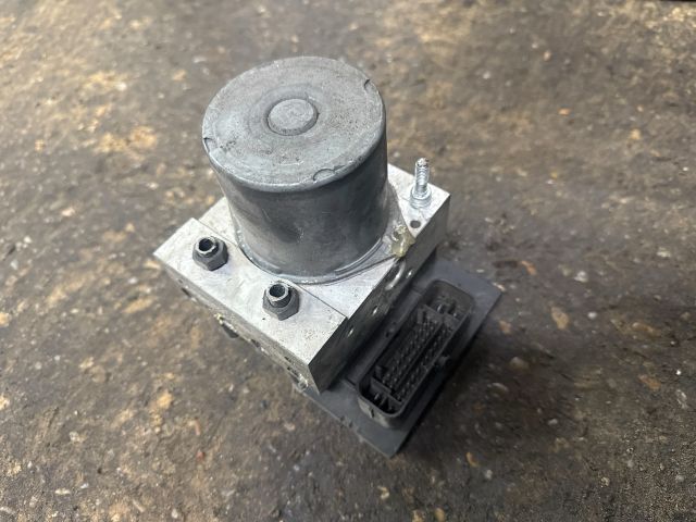 bontott AUDI A6 C6 ABS Kocka