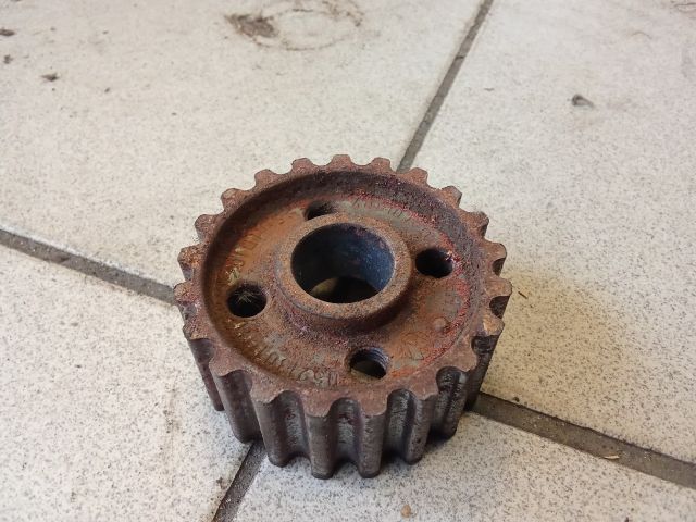 bontott AUDI A6 C6 Adagoló Bordáskerék / Lánckerék