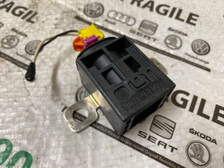 bontott AUDI A6 C6 Akkumulátor Relé