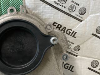 bontott AUDI A6 C6 Első Vezérlés Burkolat