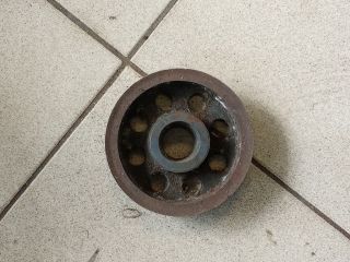 bontott AUDI A6 C6 Főtengely Szíjtárcsa