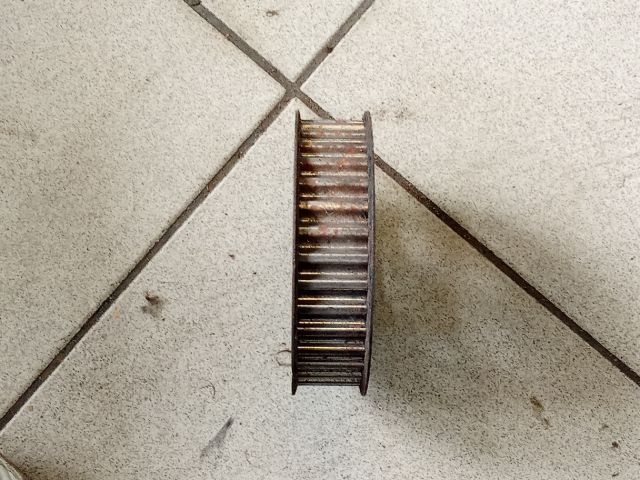 bontott AUDI A6 C6 Főtengely Szíjtárcsa