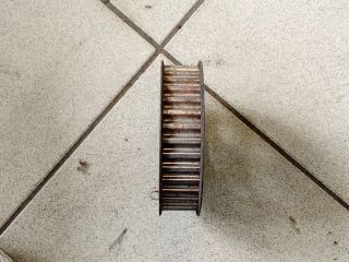 bontott AUDI A6 C6 Főtengely Szíjtárcsa